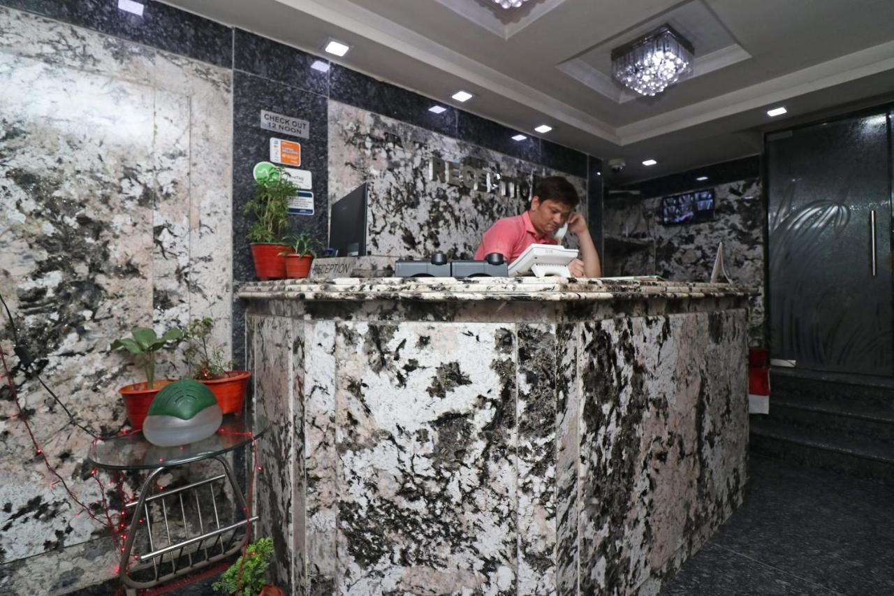 Oyo 16209 호텔 암바 팰리스 Calcutta Calcutta Bara Bazar 외부 사진