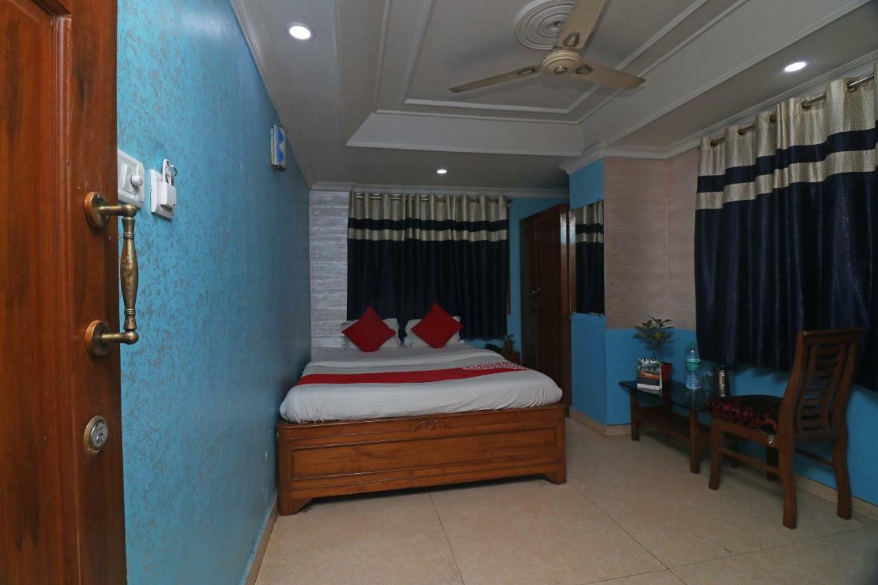 Oyo 16209 호텔 암바 팰리스 Calcutta Calcutta Bara Bazar 외부 사진